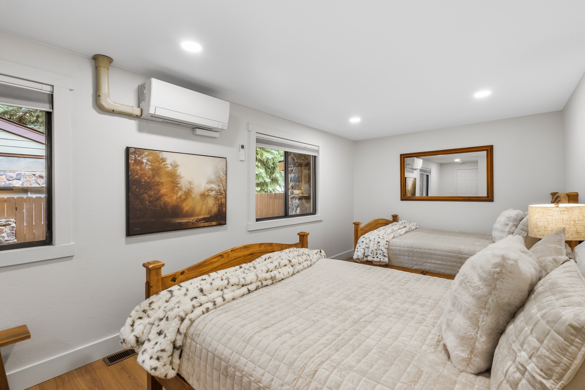 Fifth bedroom with two queen beds. (located on 1st floor)
