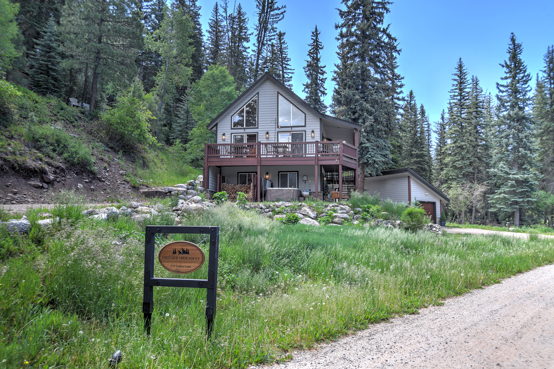 Welcome to your mountain escape at Hillside Hideaway. 