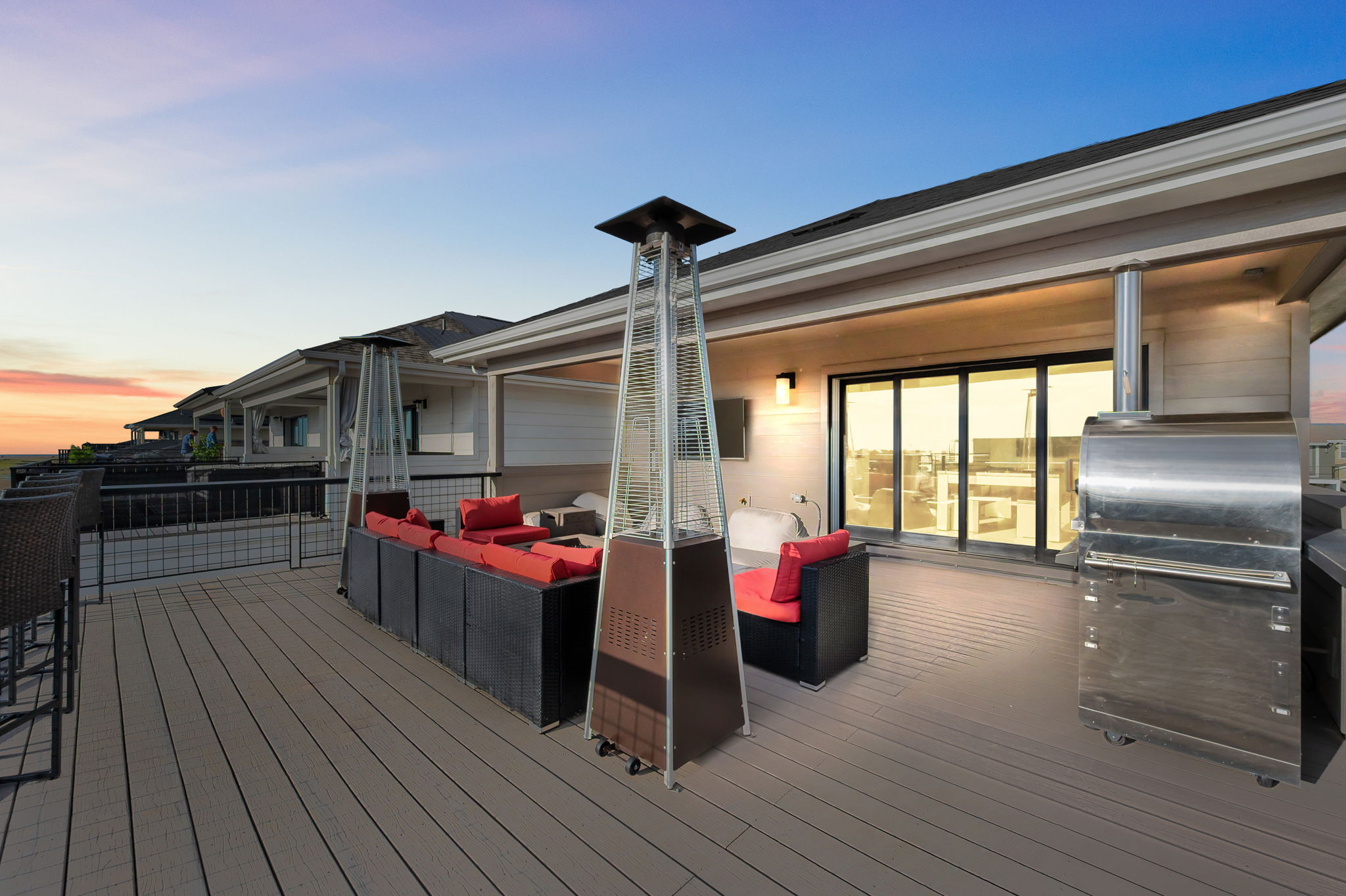 Enjoy evenings around the fire pit on the rooftop balcony. 
