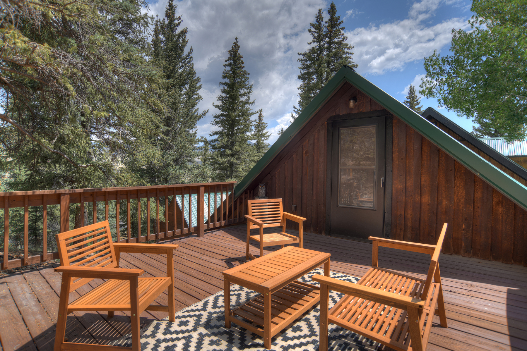 Second-story private patio deck. Only accessible by going through the king bedroom and the twin bedroom. 