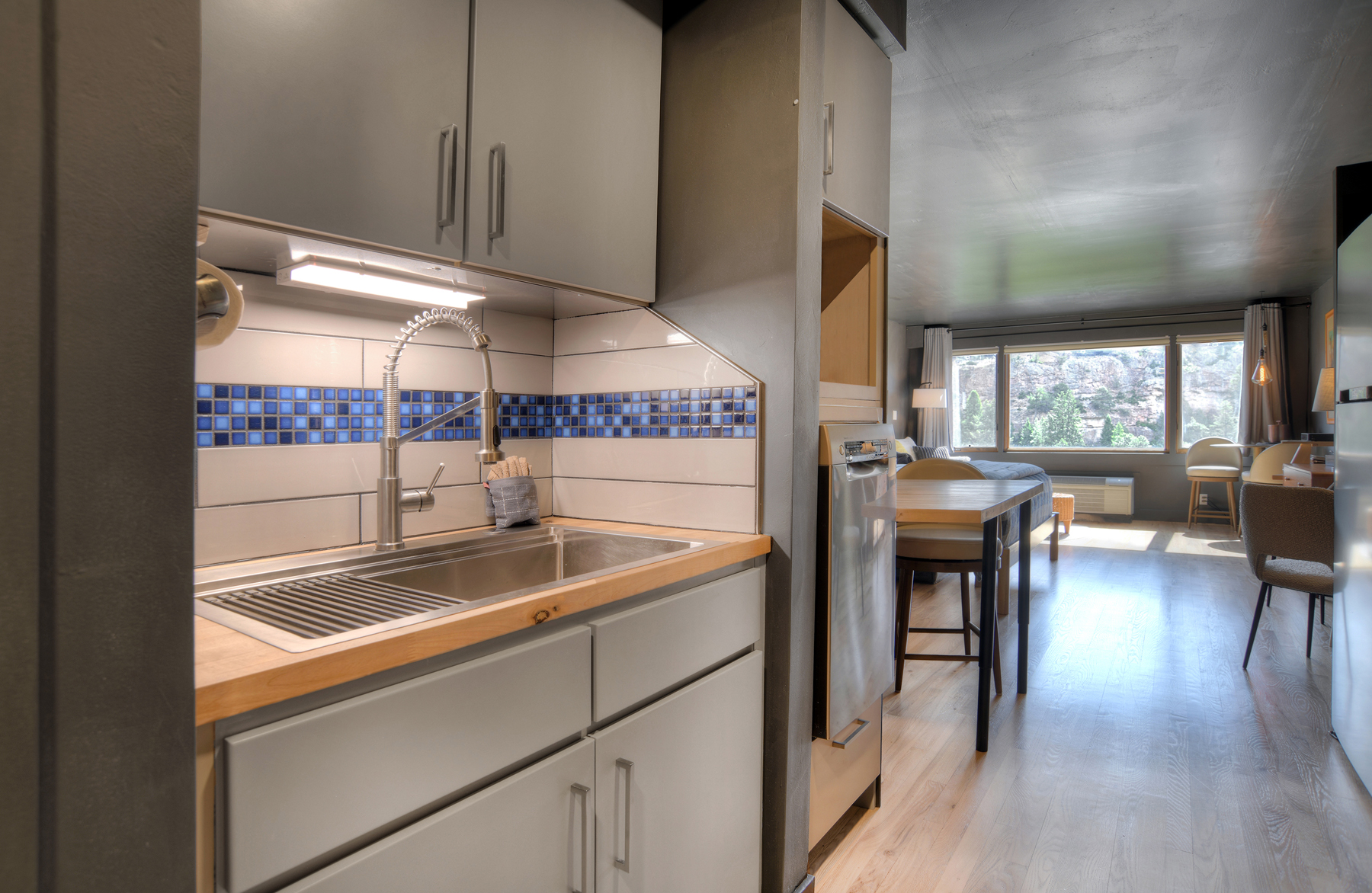 New Listing! Cliffside Studio | AC, Pool, Hot Tub, Golf & Ski | Photo 18