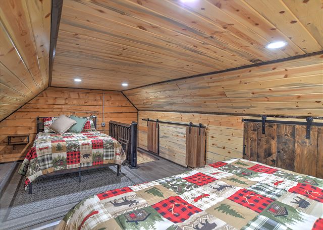 New! Fern Creek Cabin | Mtn & River Views | Ride ATVs from Home 7