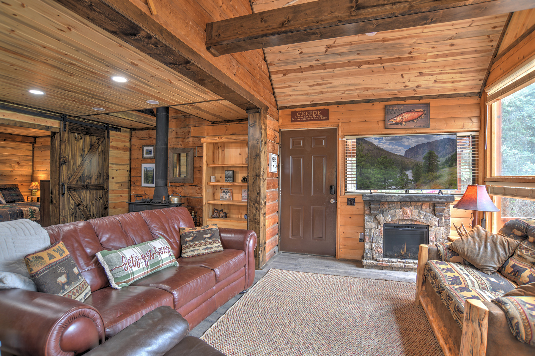Living room with Smart TV and stunning views
