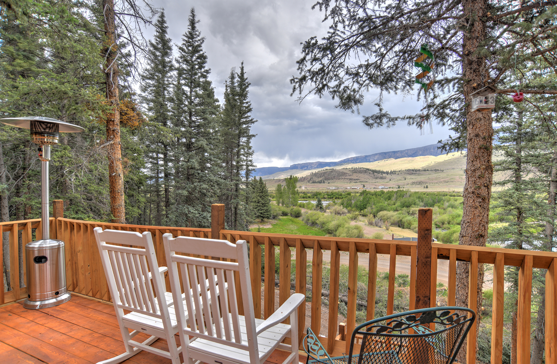 Expansive Deck and stunning views