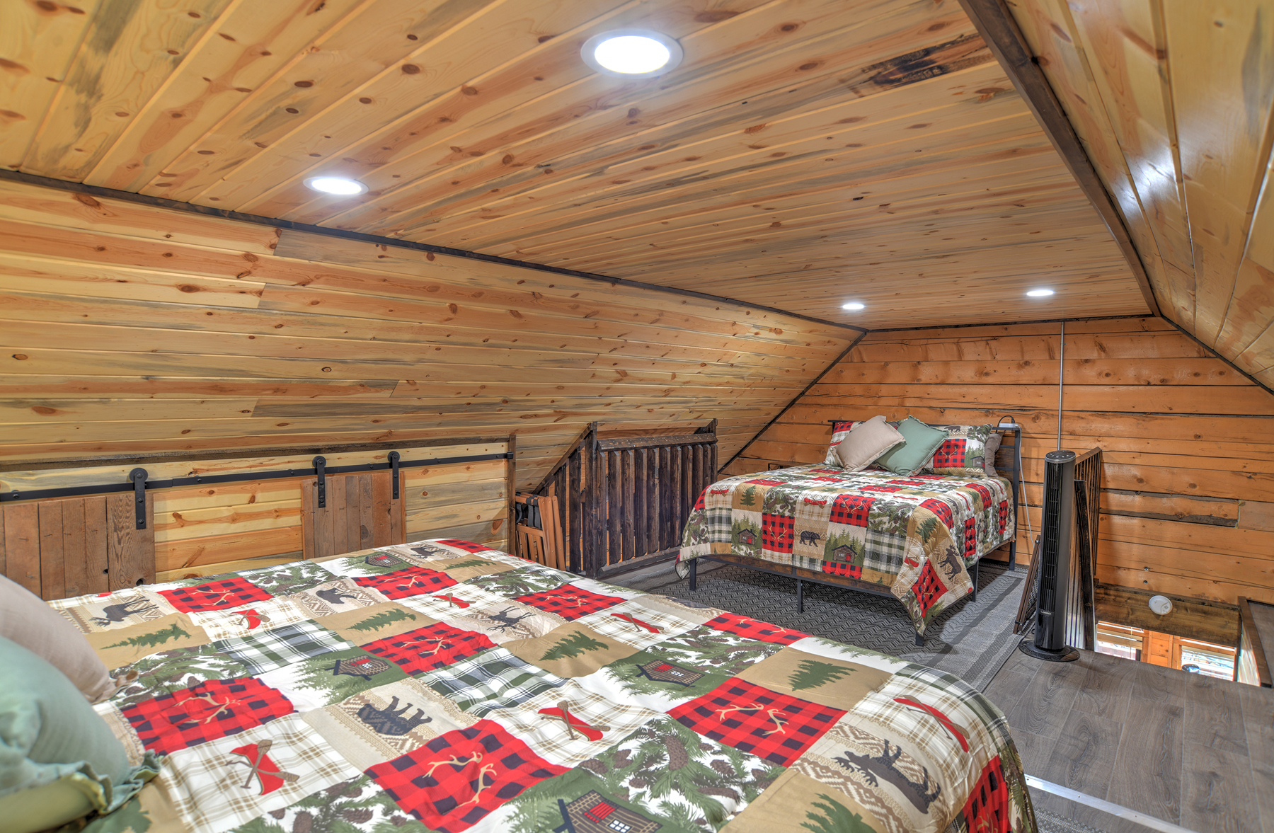 King and queen bed. Steep stairs to access