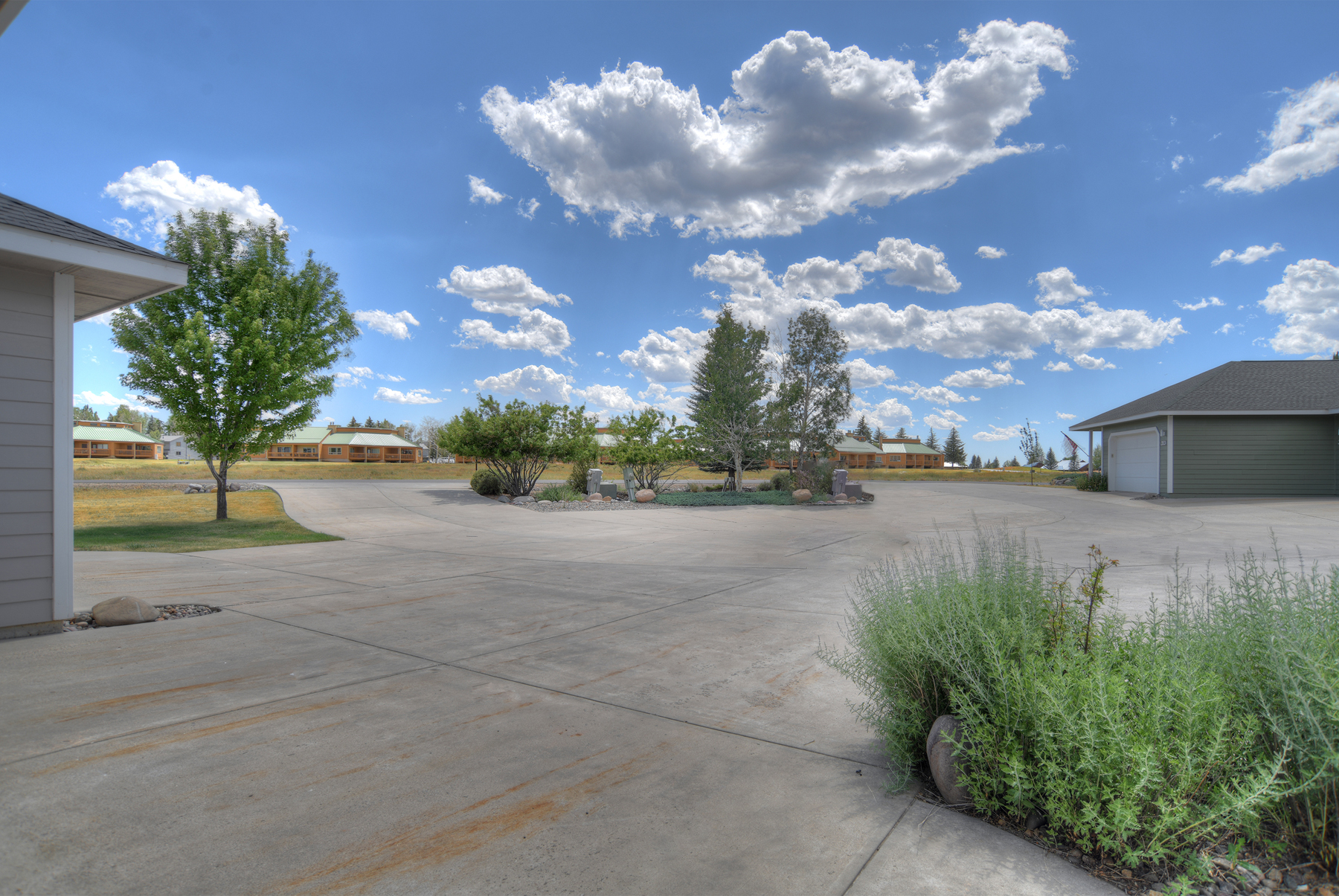 Plenty of space for parking in the driveway.