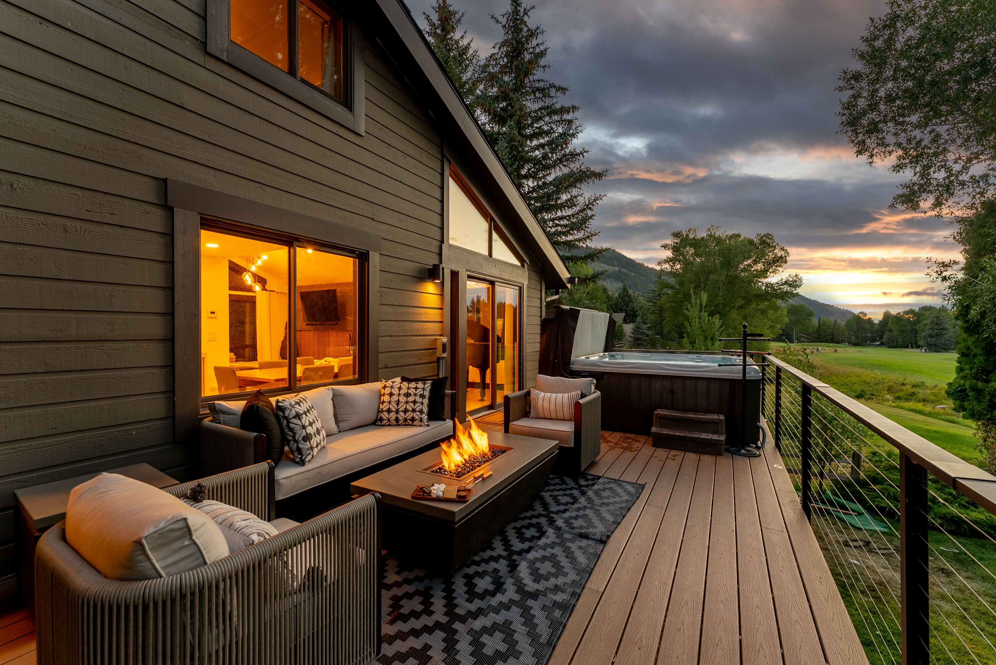 Patio: 8-person private hot tub, gas grill, outdoor gas fireplace, seasonal creek