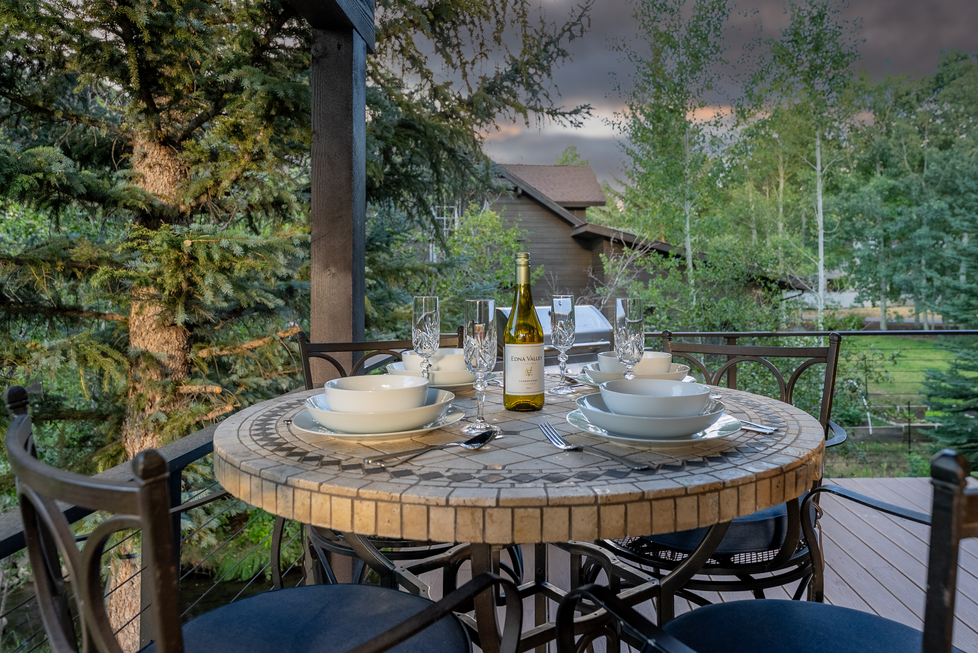 Patio: Outdoor dining area
