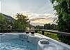 Patio: 8-person private hot tub