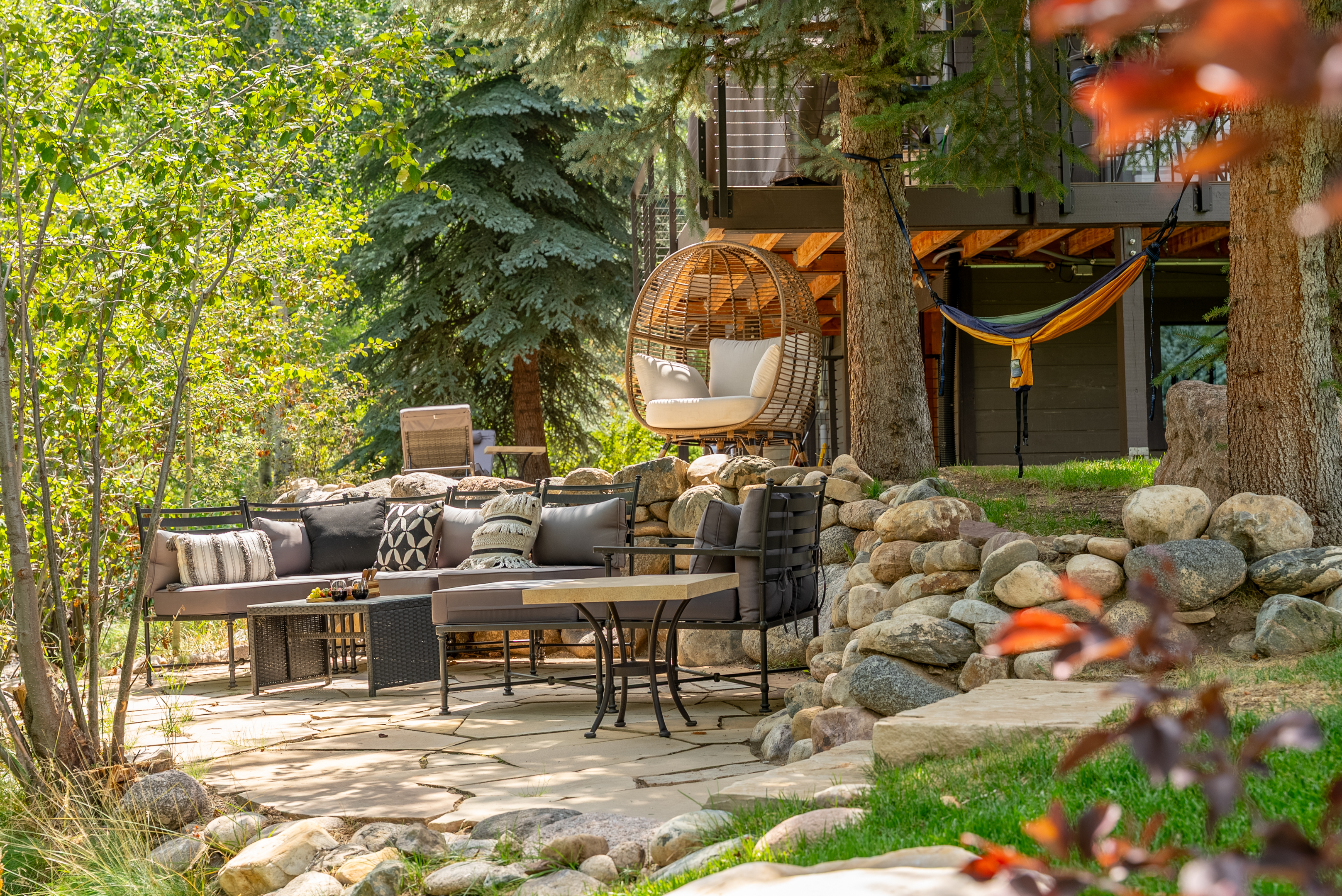 Outdoor seating area on Stone Creek
