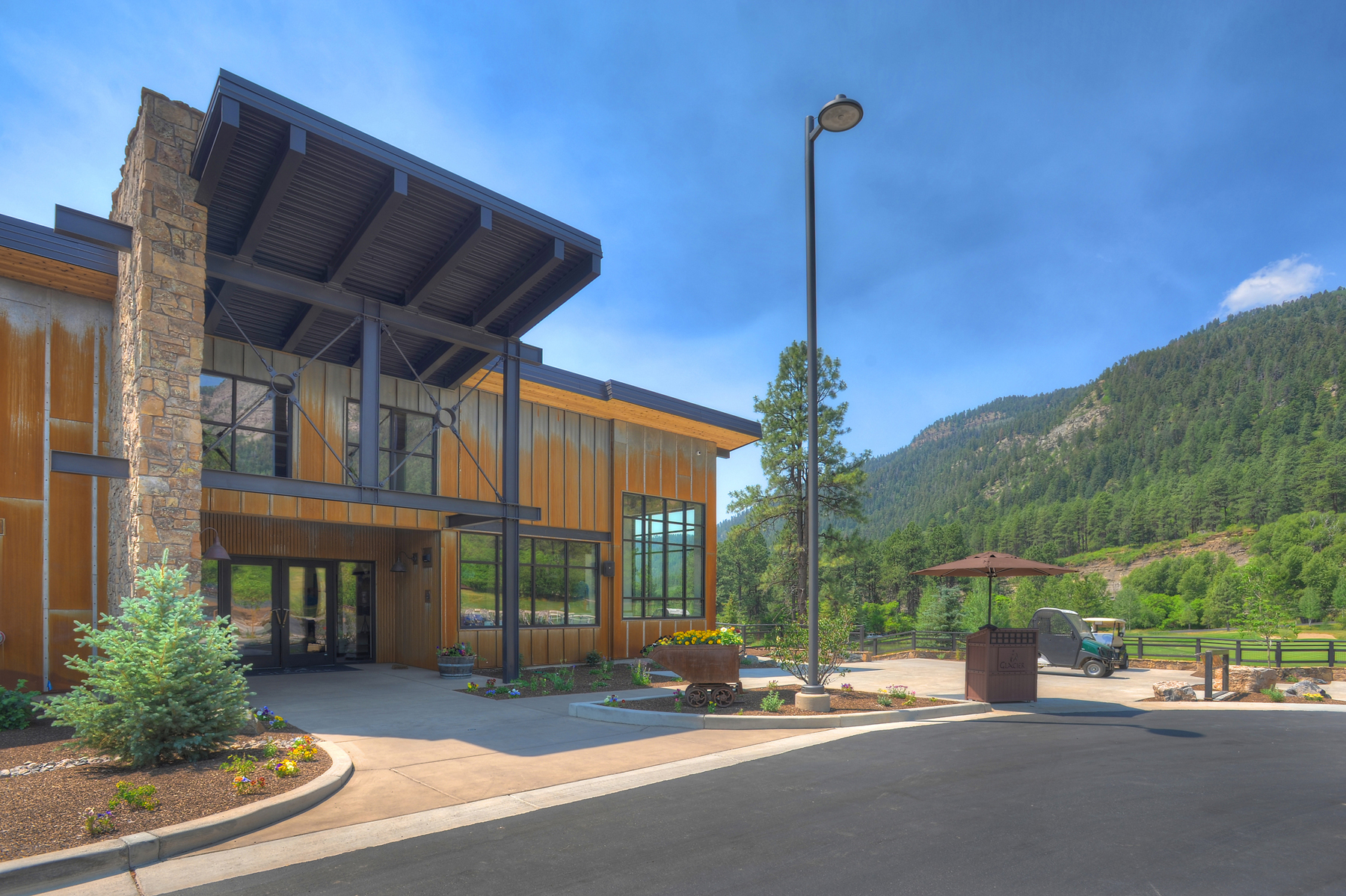Glacier Club