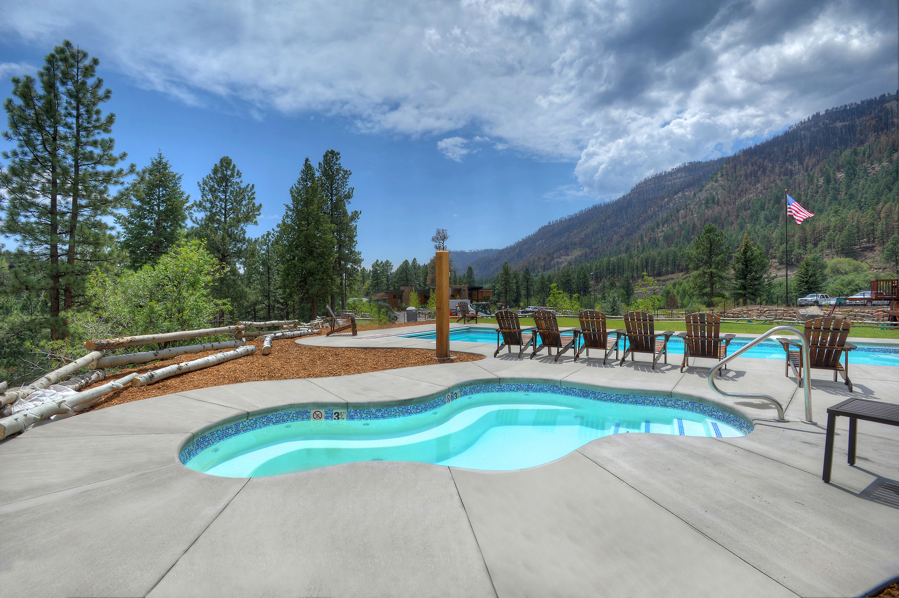 Outdoor hot tub.