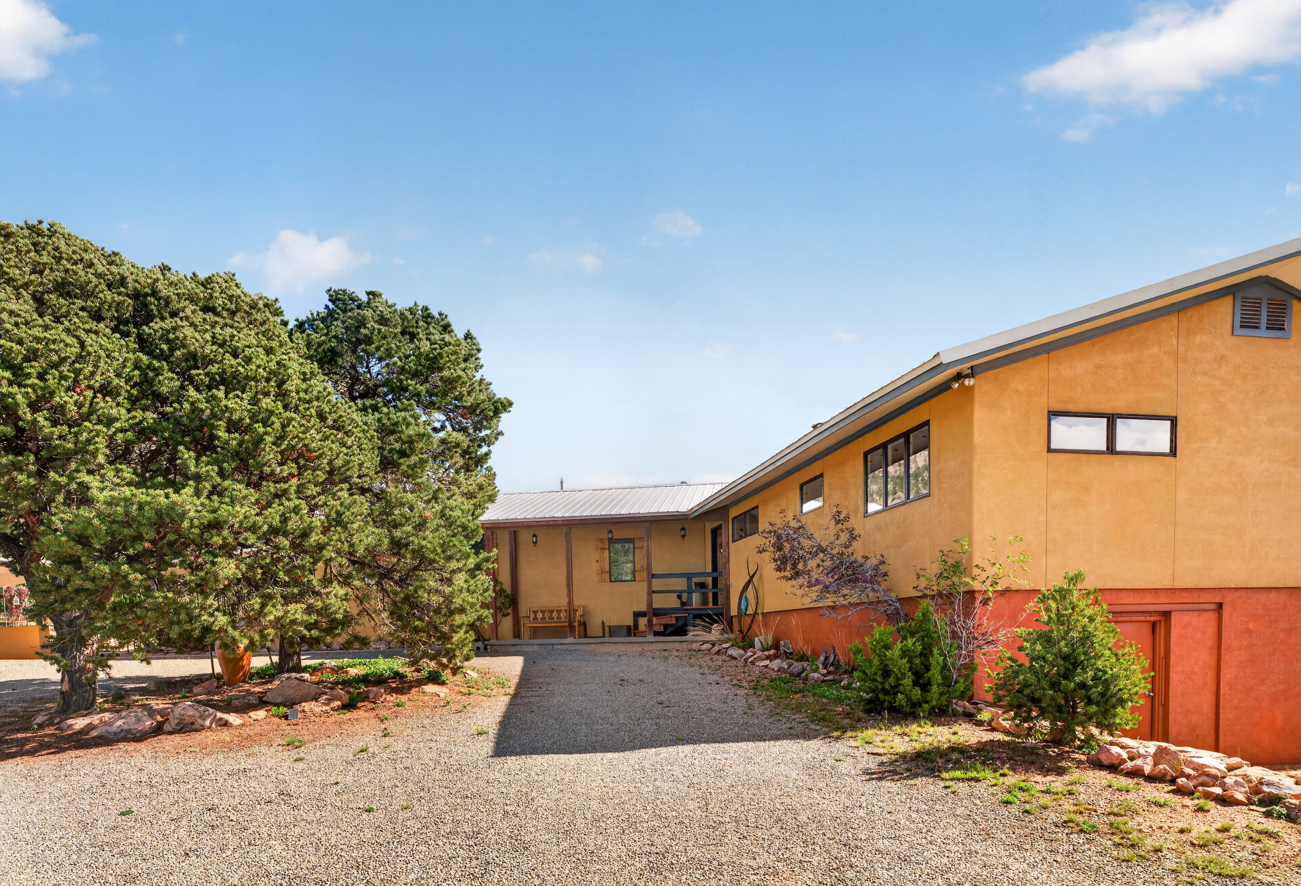 Exterior view of Vista Bonita.