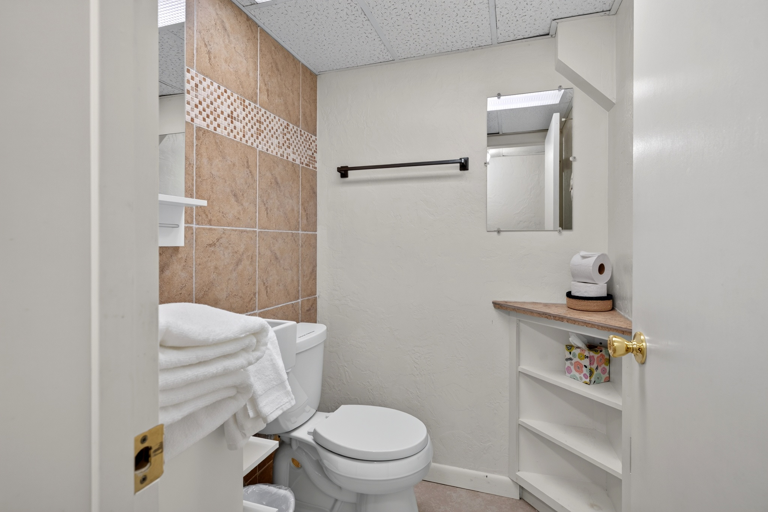 Full Bathroom 3: Shower only - Ensuite (Lower Level)