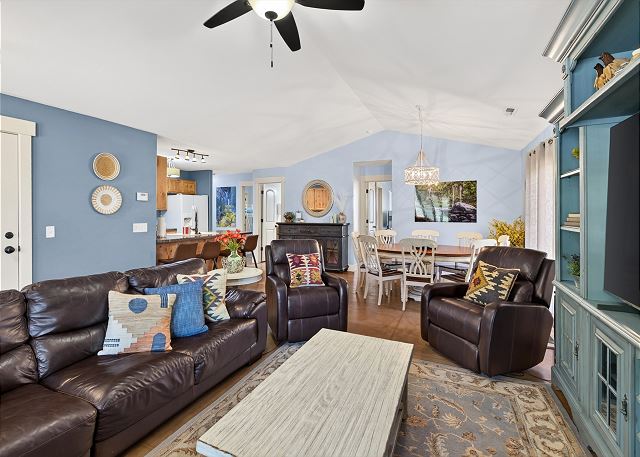 New listing! 4-BR Moab Retreat | Pool | Hot tub | Fenced yard with BBQ 8