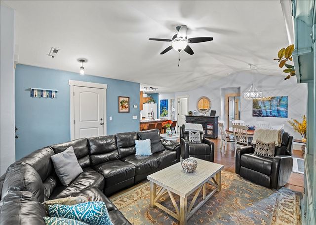 New listing! 4-BR Moab Retreat | Pool | Hot tub | Fenced yard with BBQ 2