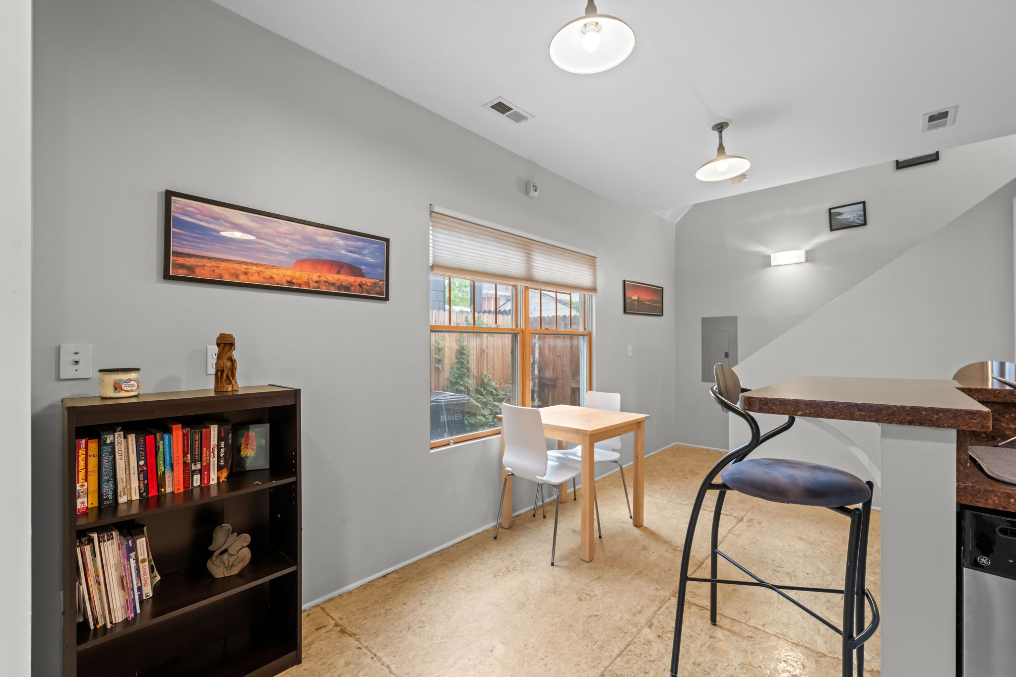 Gather comfortably with dining space for 2 guests and additional breakfast bar seating.