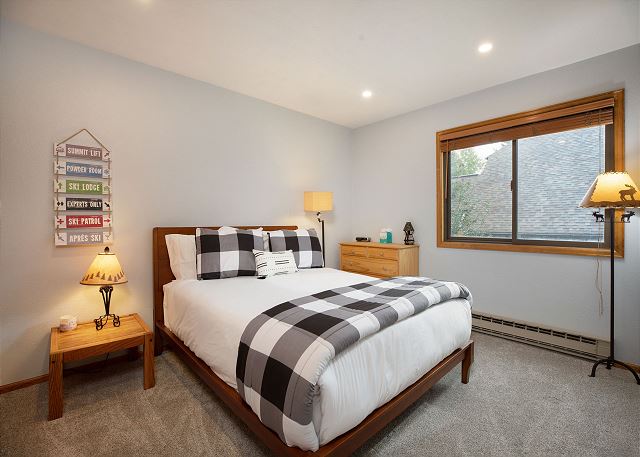 New! Pet Friendly Mountain Home | Hot Tub | Near Vail and Beaver Creek 10