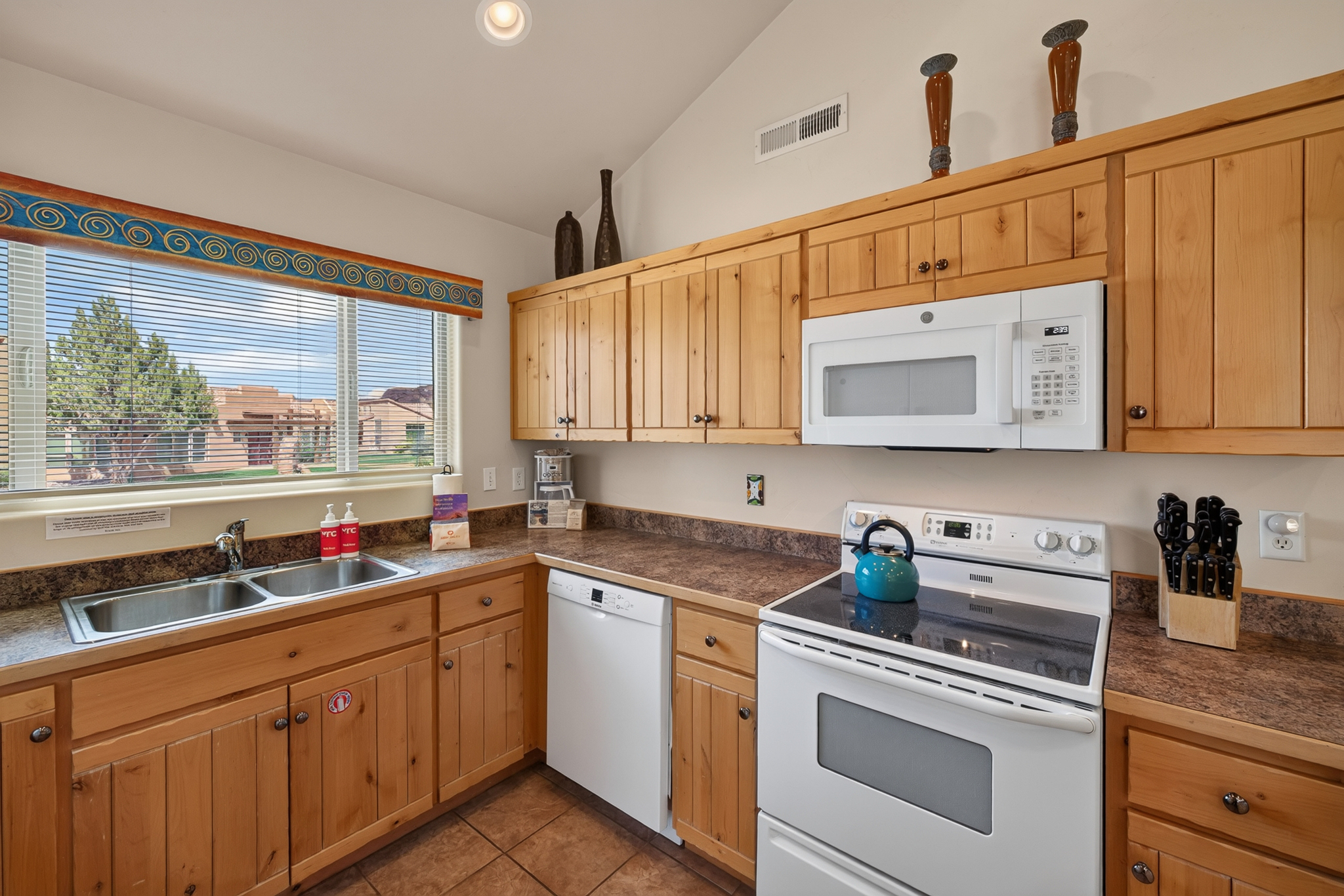Everything you need to feel at home, right here in the heart of the kitchen