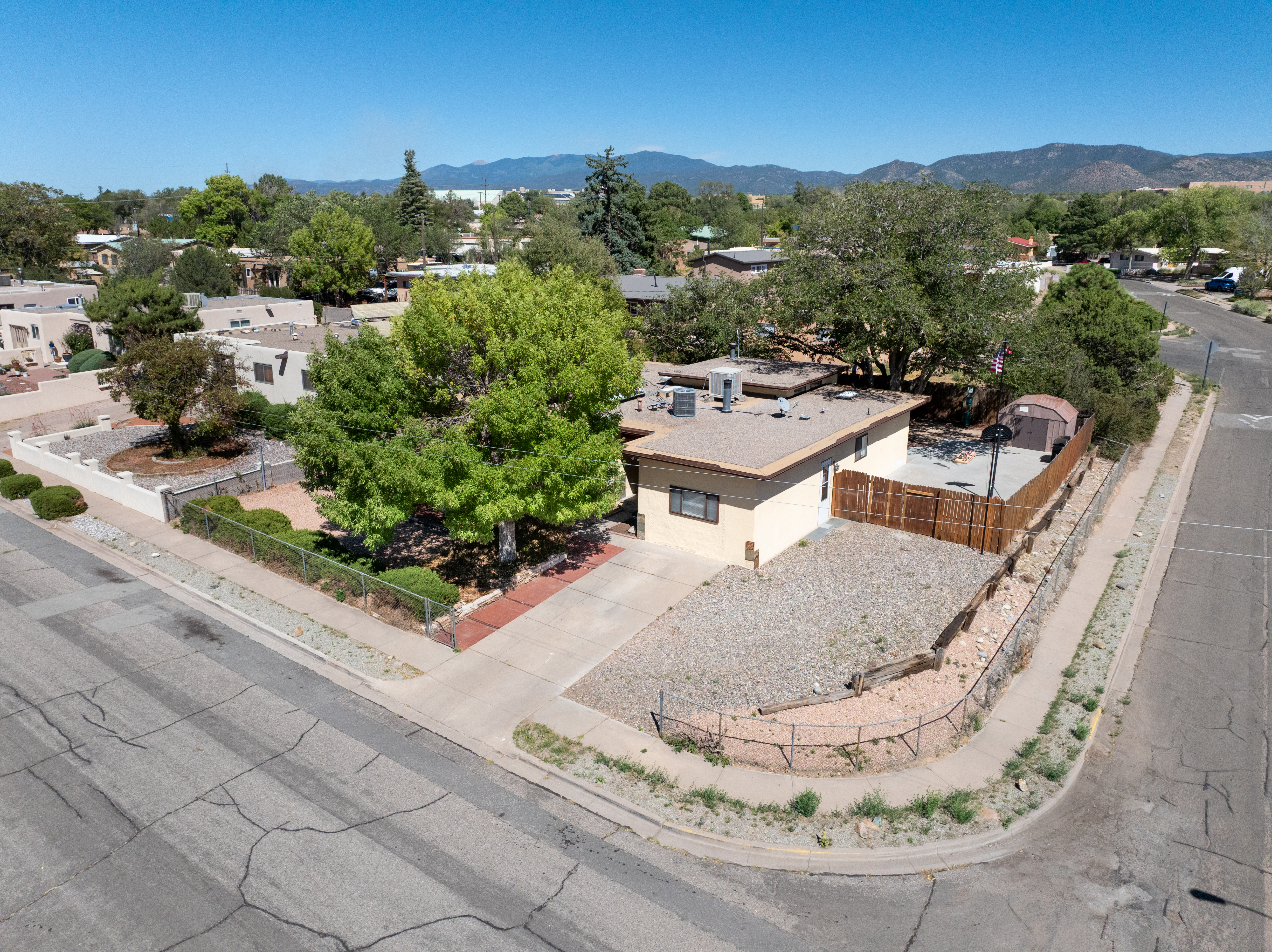 Birds eye view of the home – plenty of parking and close to the mountains!
