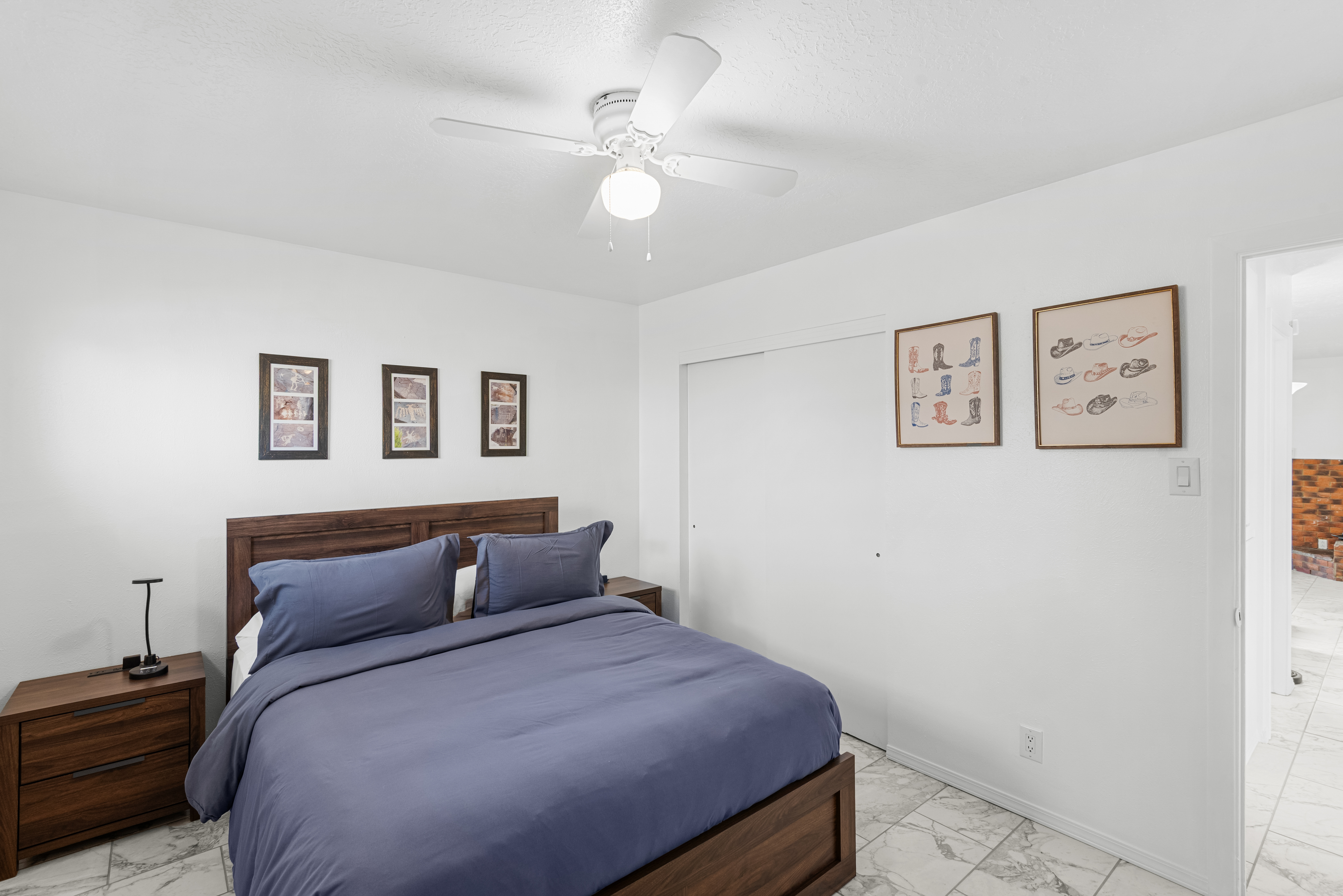 Queen Bedroom #4 