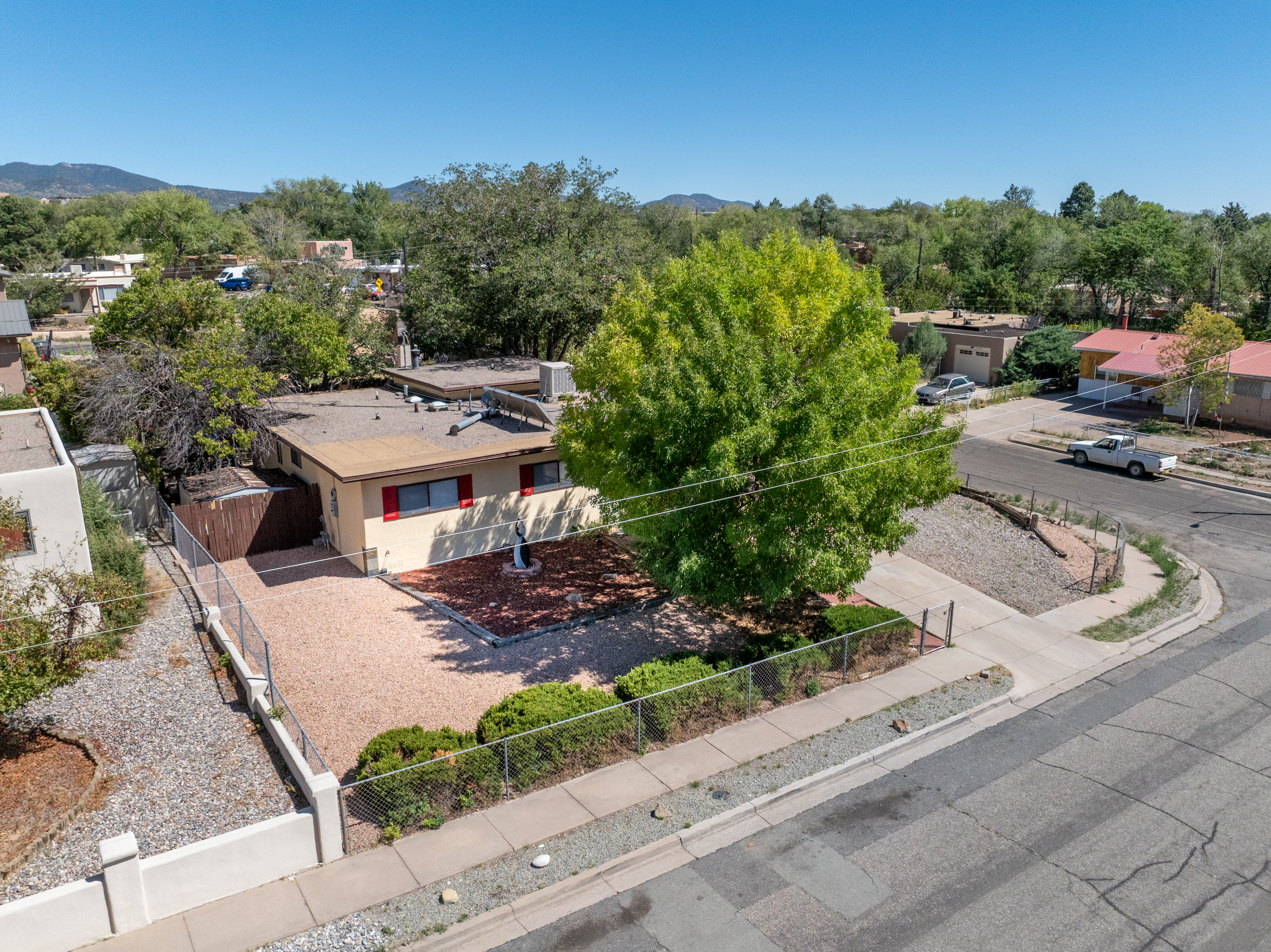 Birds eye view of the home – plenty of parking and close to the mountains!