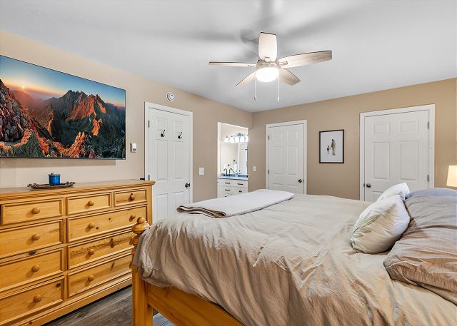 New Listing! Spacious 4BR | Private Hot Tub | Fire Pit | Near Wolf Creek 7
