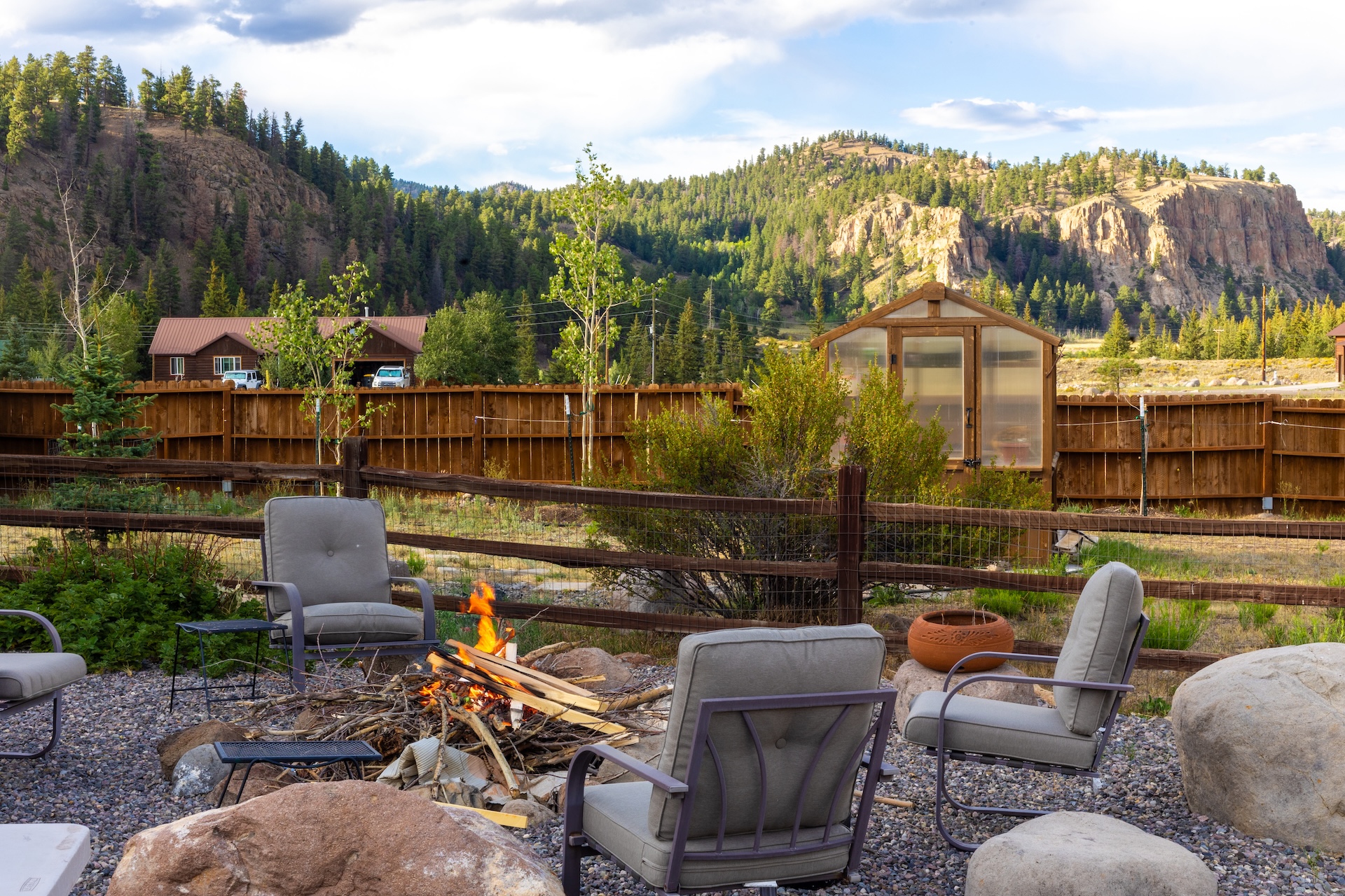 New Listing! Spacious 4BR | Private Hot Tub | Fire Pit | Near Wolf Creek | Photo 37