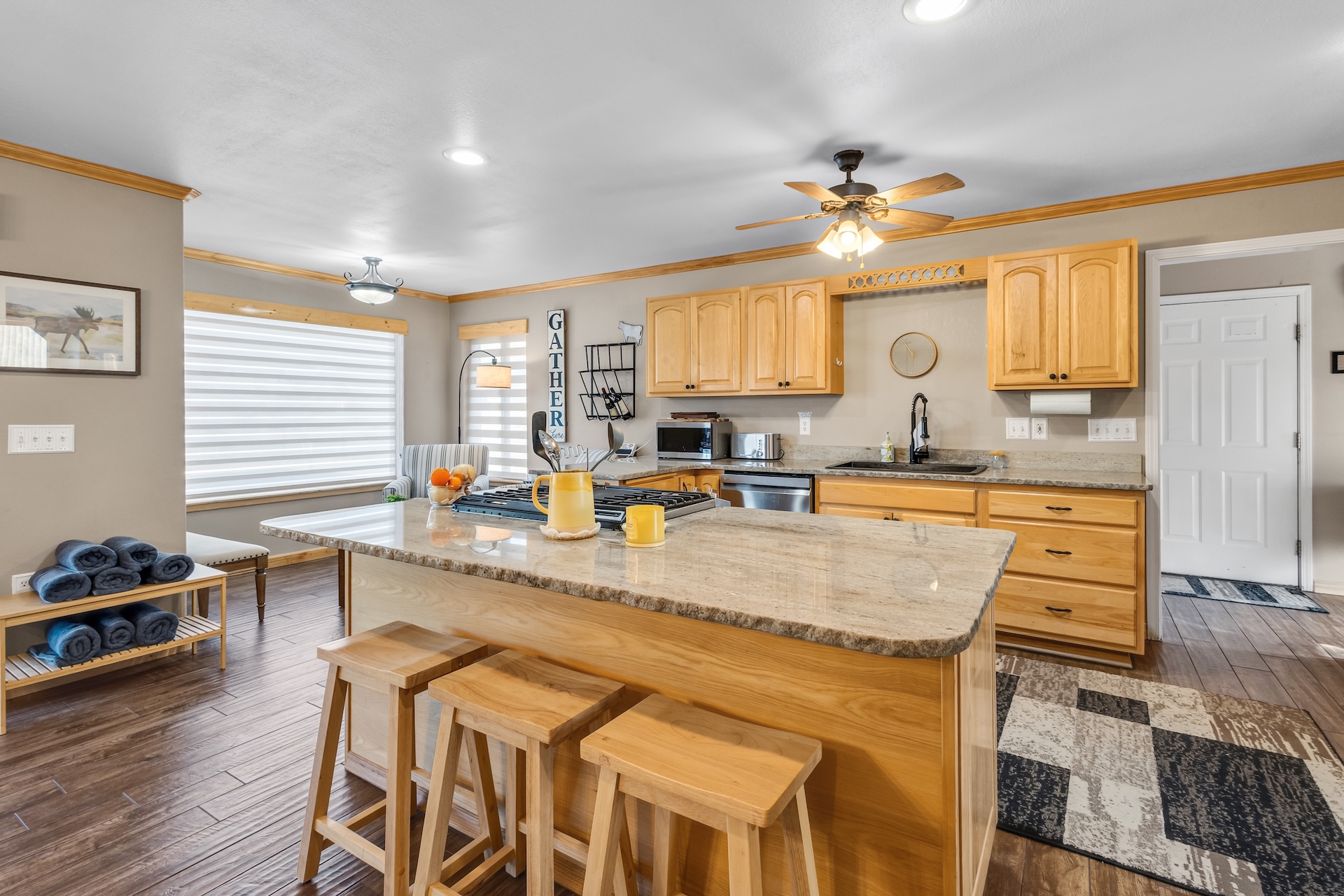 New Listing! Spacious 4BR | Private Hot Tub | Fire Pit | Near Wolf Creek | Photo 16