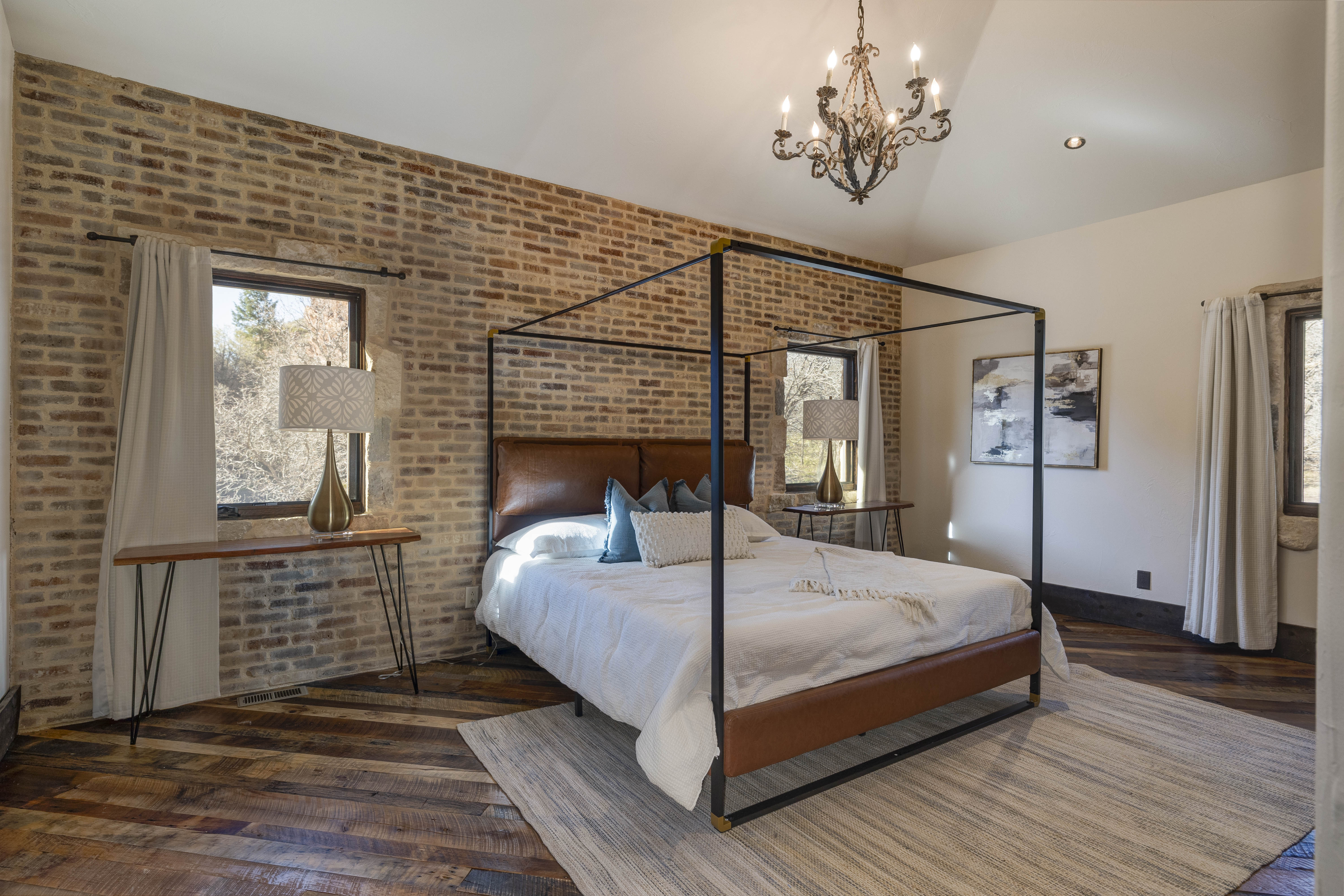 Queen bedroom #2, complete with a private en suite bathroom.