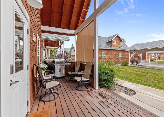 New! Cottage by the Bay | 3 Min Walk To Dover Bay Marina | Pet Friendly | AC 7