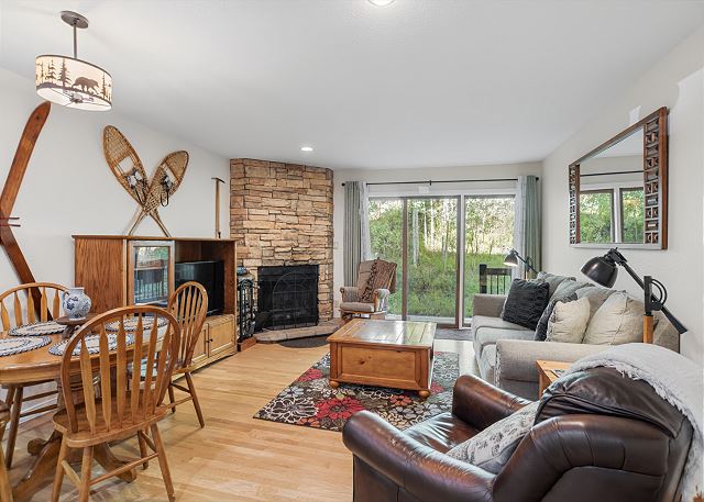 New! Mountain Condo | Fireplace | Shared Hot Tub | 1 Mile to Purgatory Resort