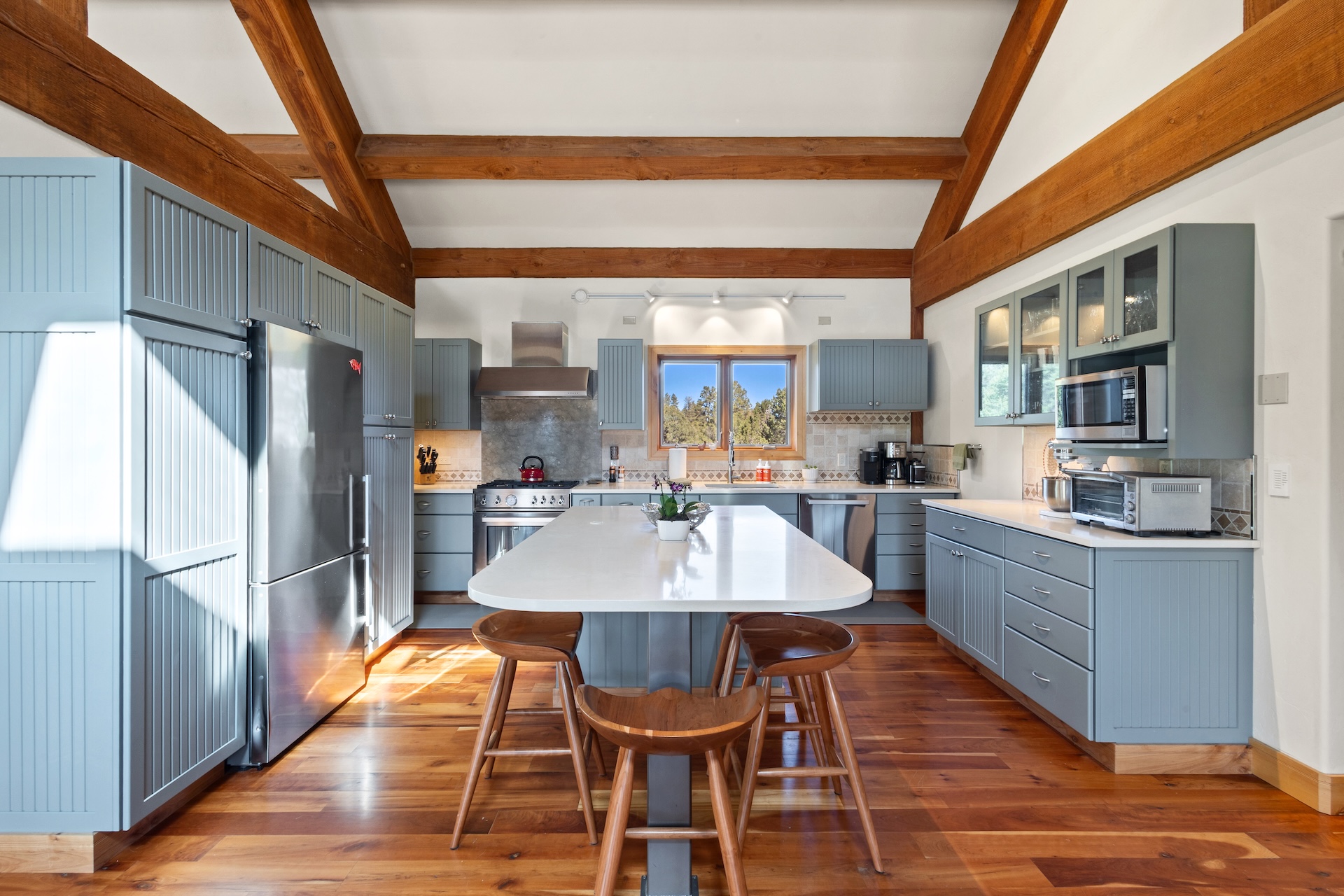 Whip up your favorite meals in this beautifully designed chef-grade kitchen.