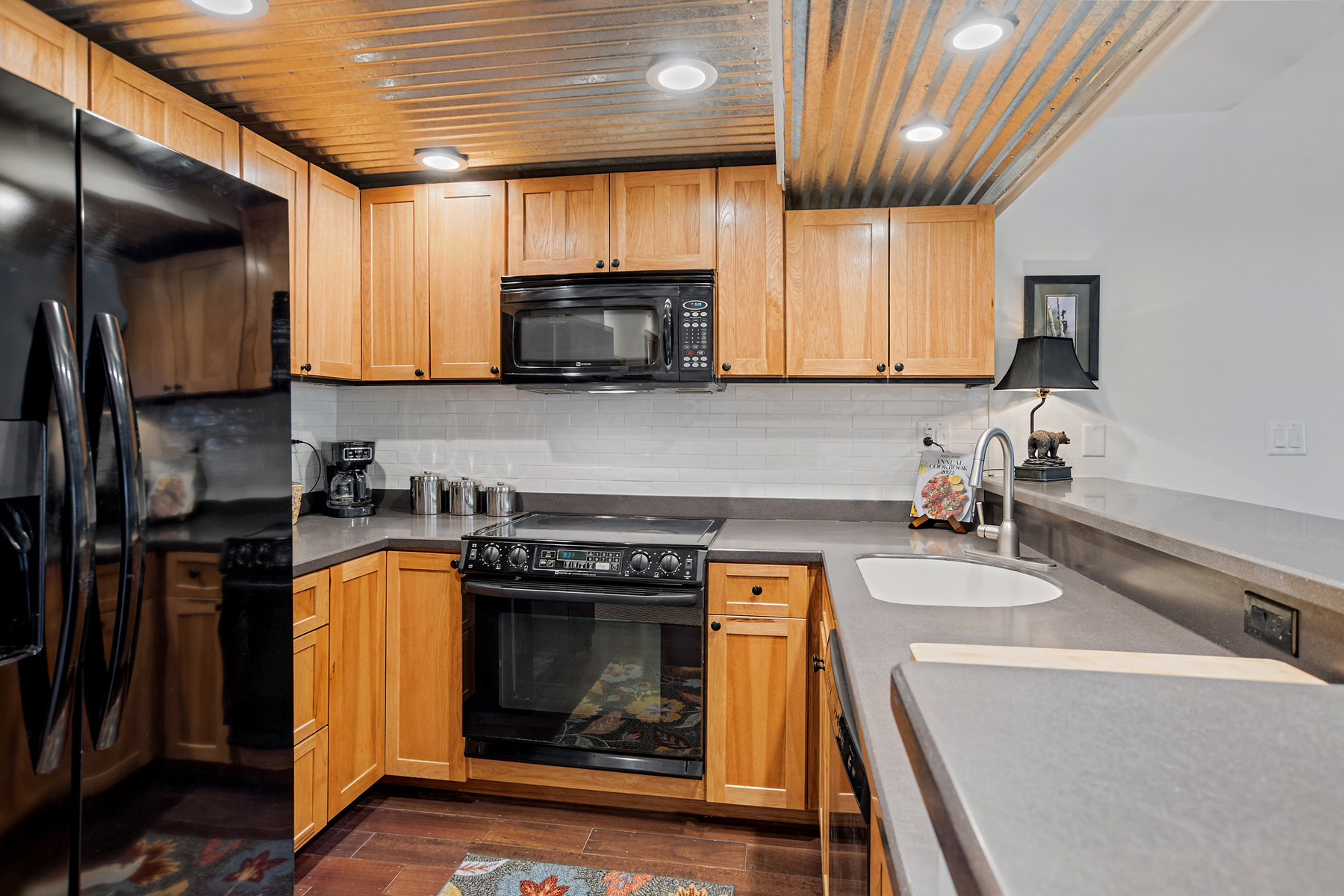 Everything you need to feel at home, right here in the heart of the kitchen.