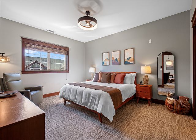 New Listing! Riverstone Condo | Private Balcony | Walk to Shops and Dining 4