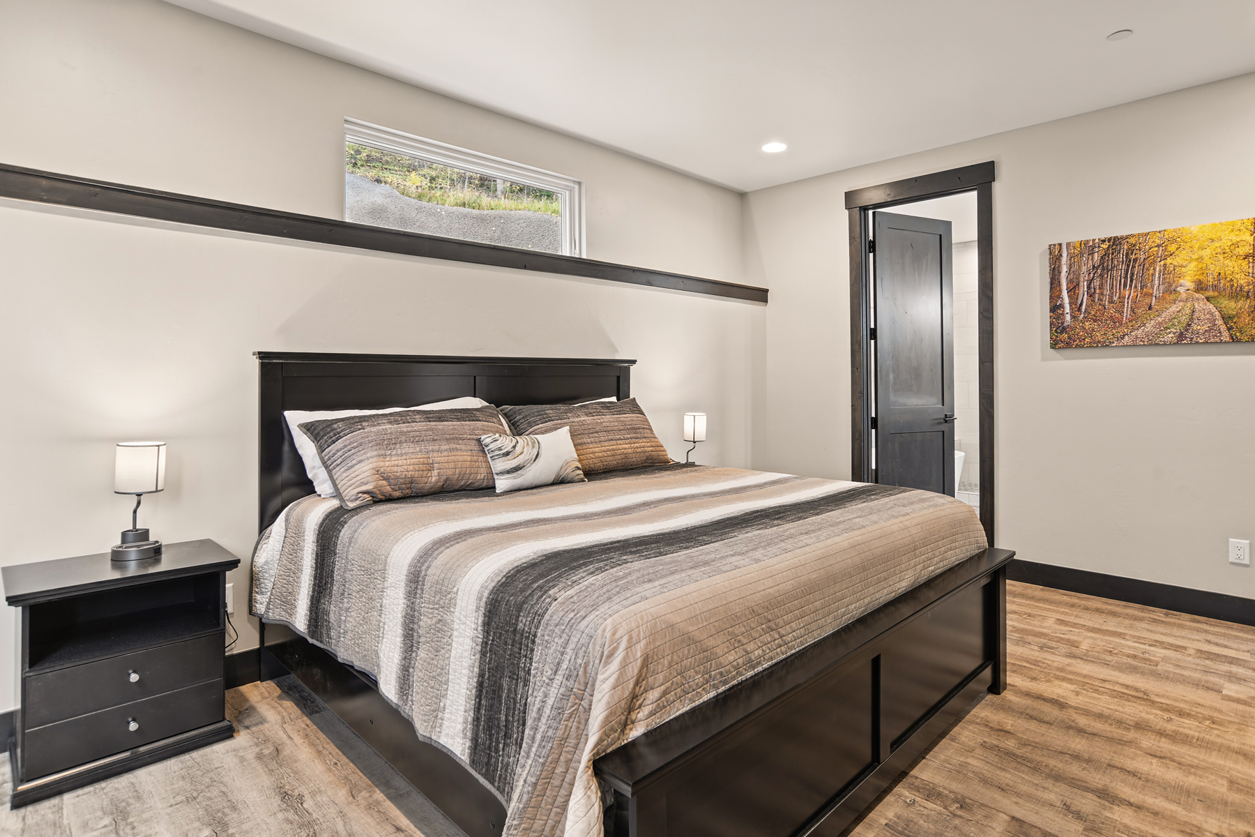 Master Bedroom - King (Main Level - 2nd Floor)