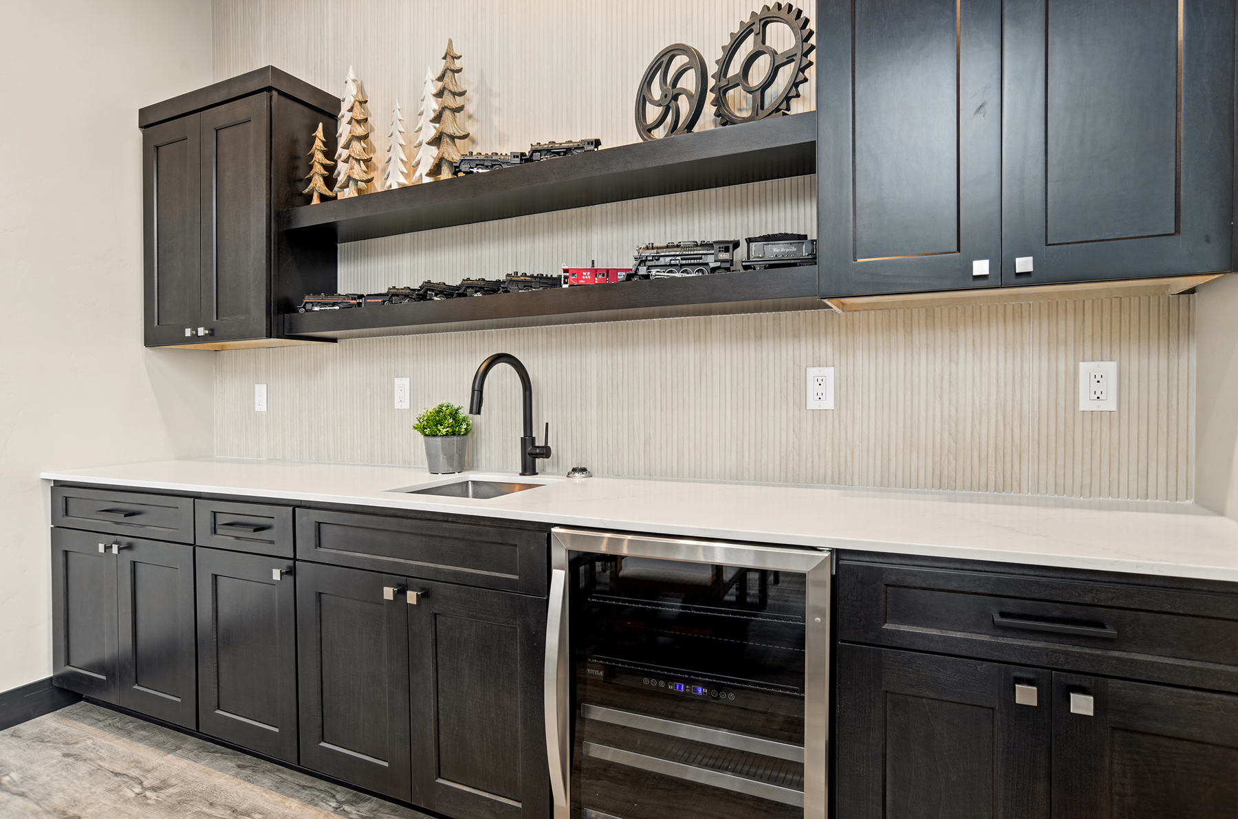 Bar with wine fridge in the Main Living Space
