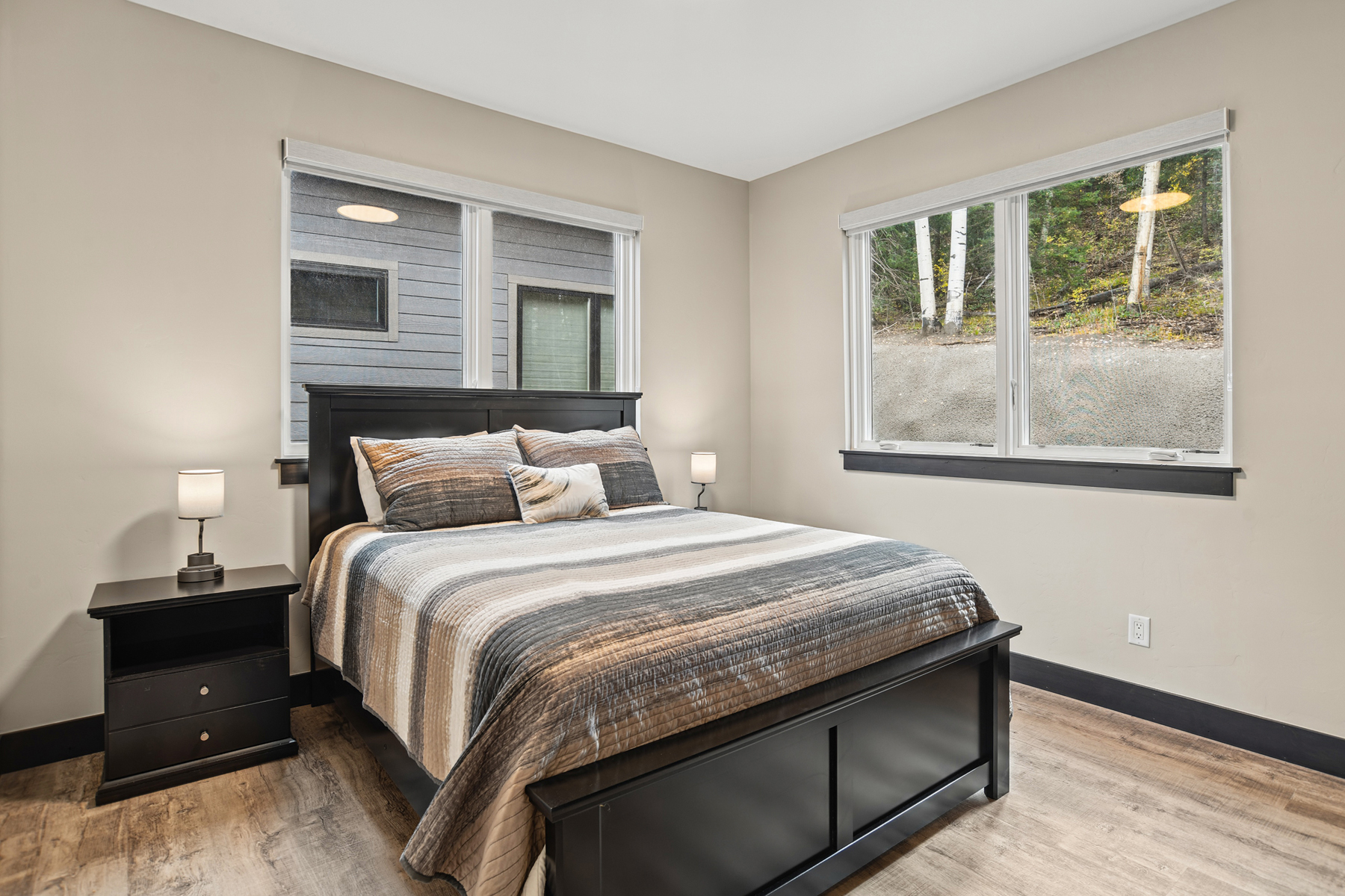 2nd Bedroom - Queen (3rd Floor)