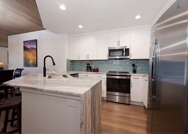 Remodeled 6th Floor Condo at Purgatory Resort - Awesome Slope Views 8