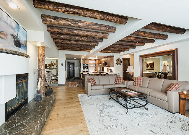 Ski in/Out 7th Floor Penthouse at Purg - Huge Deck w/ Mountain/Slope Views/AC 5