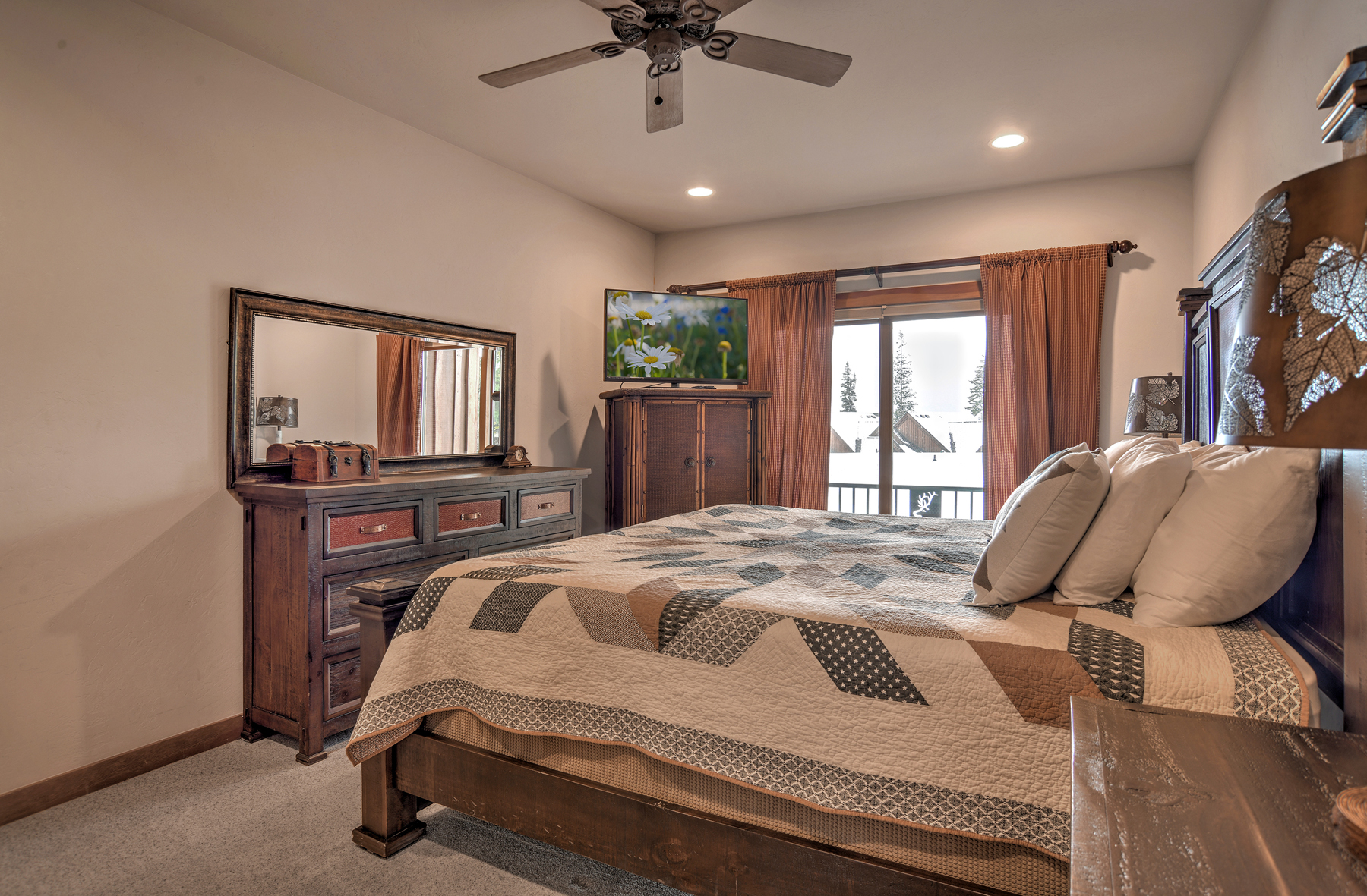 Master Bedroom - King, TV, Gas Fireplace and Deck (3rd Floor)