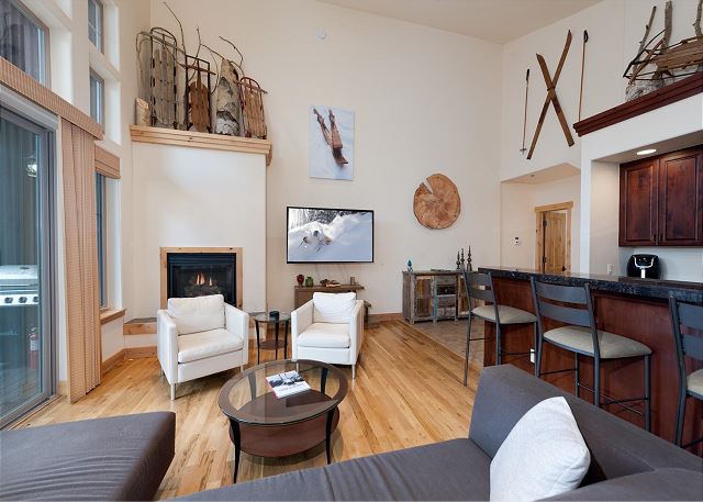 Luxury Townhome - Views - Ski in/Out - End Unit - Fire Pit 3