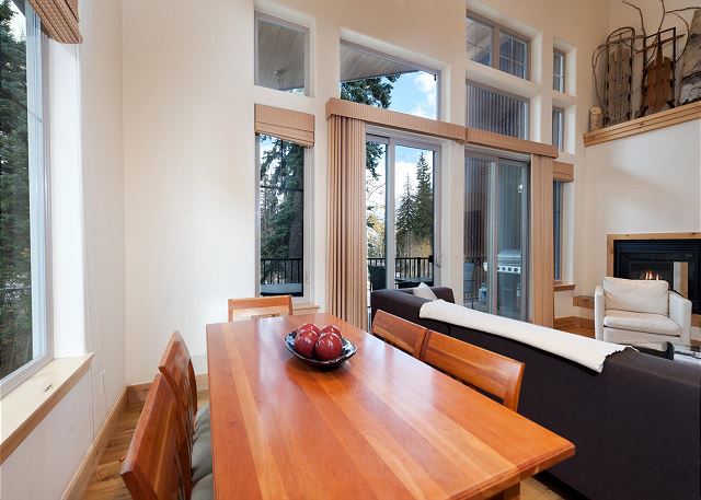 Luxury Townhome - Views - Ski in/Out - End Unit - Fire Pit 9