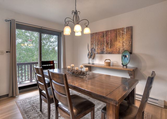 Spacious Condo/ Great Views/Heated Pool/Enclosed Loft 8