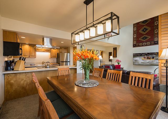 Cascade Village Condo - Awesome Views - Heated Pool 5