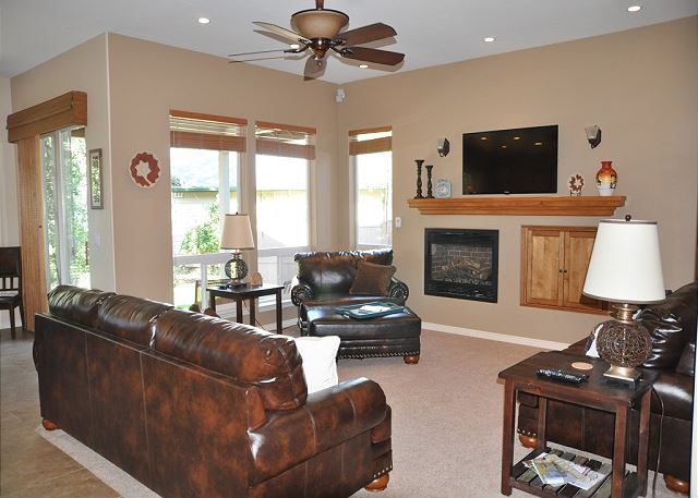 Luxury Home in Dalton Ranch 4