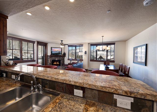 Premier Building at Purgatory - Views - Ski in/Ski Out - Corner Unit 8