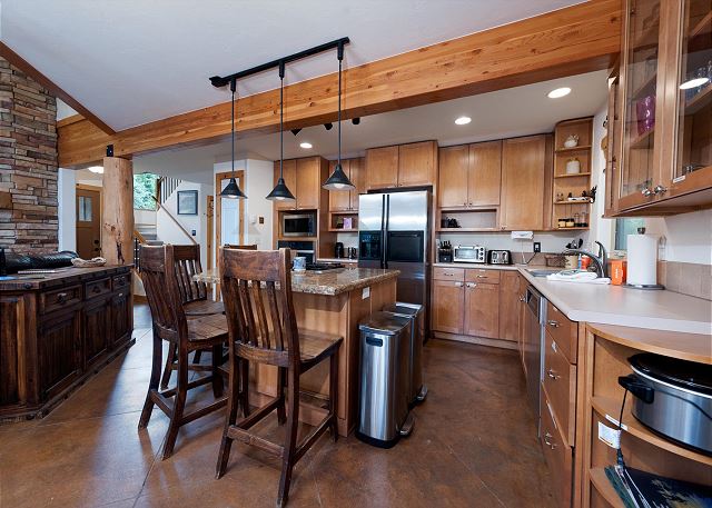 Secluded Mountain Home - 1 Mile to Purg - Hot Tub/Ping Pong Table/Lake Access 8