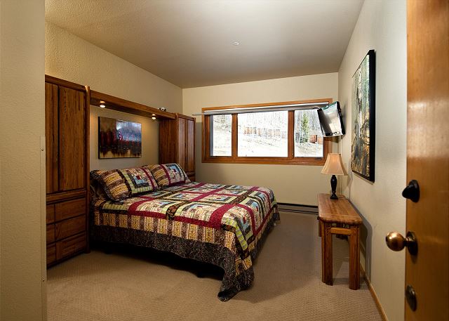 Affordable Purgatory Ski in/Ski Out Condo in the Main Plaza 9