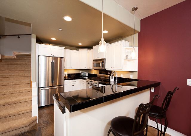 Mountain Townhome - Great Views - Free on Demand Ski Shuttle 9